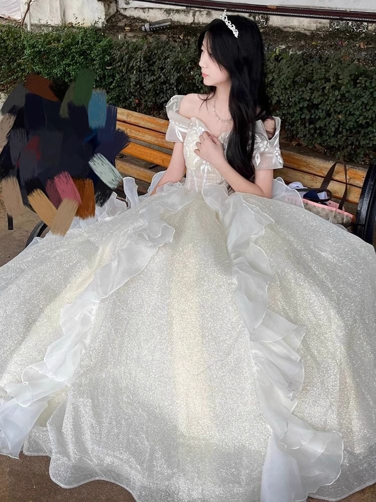 2024感溢れる女性用逃亡姫風イブニングドレス