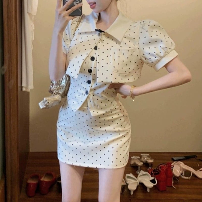 フレンチスタイルの水玉模様のレディース夏用ショートジャケットベストトップスボディコンスカートの3点セット