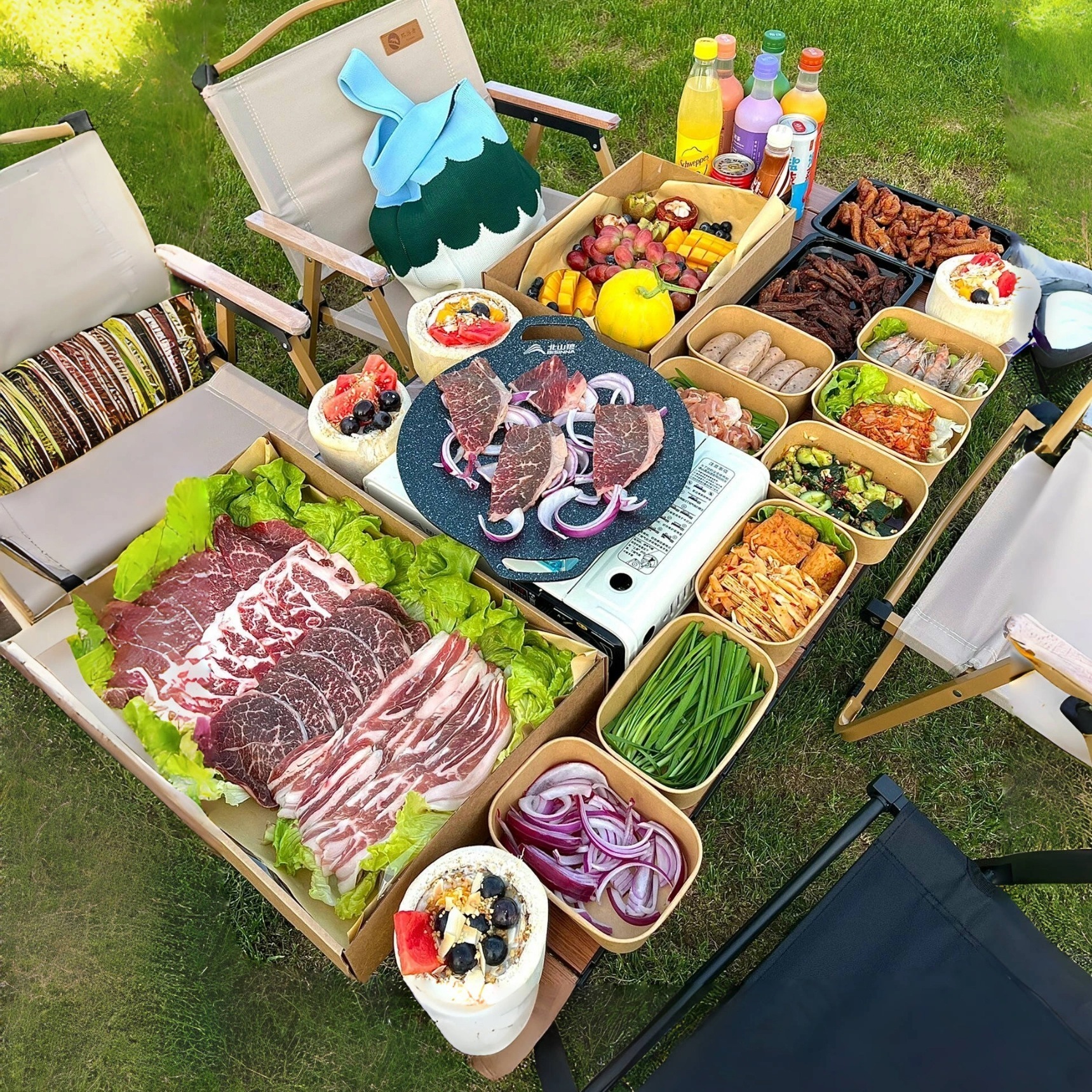 クラフト紙ピクニックボックス使い捨てキャンプボックスランチボックスフルーツ紙箱梱包箱屋外バーベキューボックス