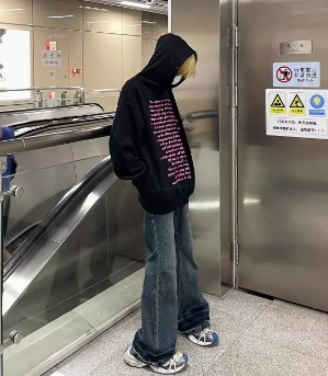 レディース トップス プルオーバー パーカー トレーナー 部屋着 長袖 ラウンドネック ストリート もこもこ ふわふわ かわいい 大人可愛い シンプル カジュアル 上品 おしゃれ かっこいい レトロ