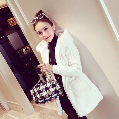 アウター デート コート 上着 もこもこアウター ミモレ ミモレ丈 袖あり 長袖 Vネック もこもこ モコモコ ふわふわ かわいい 大人可愛い きれいめ シンプル カジュアル 大人 上品 おしゃれ