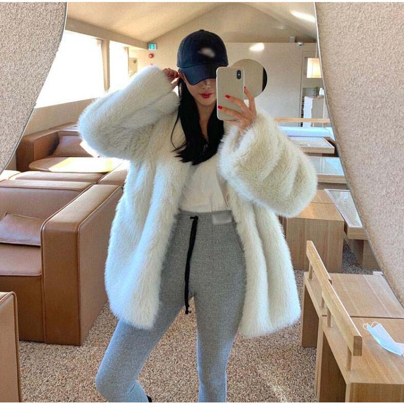 秋冬コート 可愛い もふもふ ファーコート ボリュームコート ミトル丈 レディース フェイクファー 暖かい 韓国風 ふわふわ 上着 ブルゾン ジャケッ