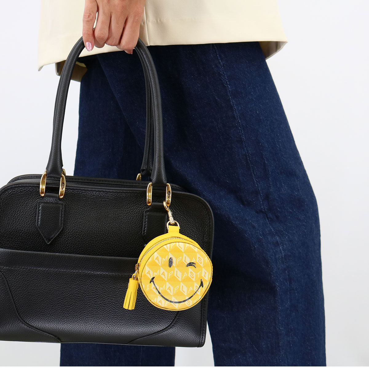 5050925194266 ウィンクイヤホンポーチI AM A Plastic Bag エアポッツケース 小銭入れ バッグチャーム　小物入れ イヤ