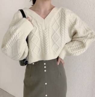 セーター トップス ニット プルオーバー ショート丈 長袖 Vネック ストレート かわいい 大人可愛い シンプル カジュアル おしゃれ ラブリー キュート ガーリー ルーズ マニッシュ ツイスト 春