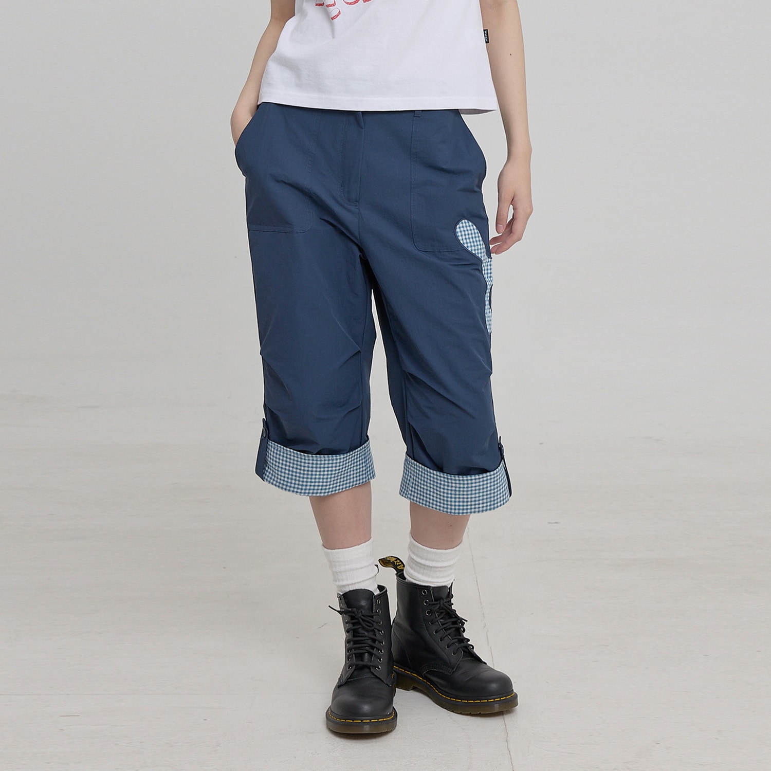 Check Applique Capri Pants NAVY