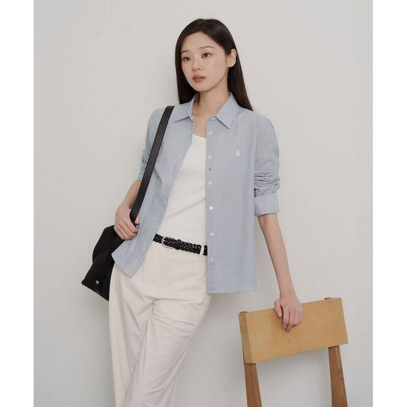 BEANPOLE LADIES シーサーカーストライプ スリムショートシャツ ネイビー (BF6464C17R) BF6464C17R 423077