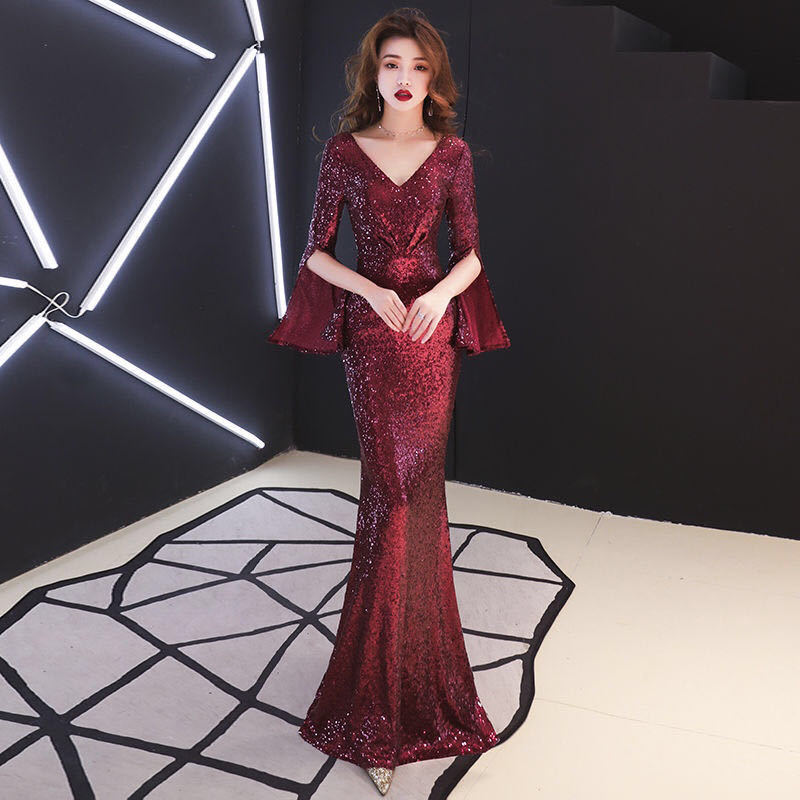 女性のためのイブニングドレス 2025 高貴な宴会気質エレガントなテールロングスタイルホストワインレッド