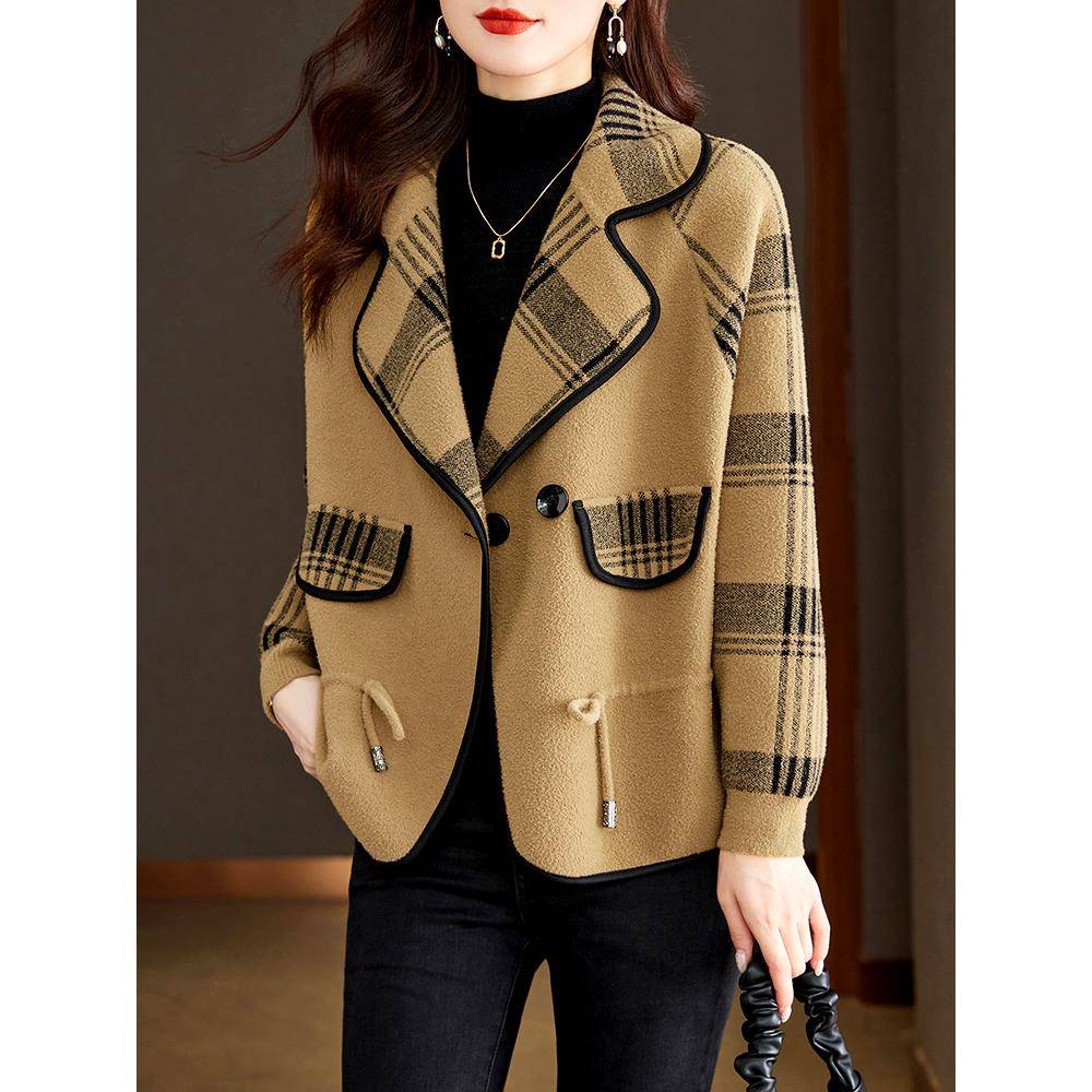 春秋ウールショートジャケット女性 2025 新しいスモールフレグランススタイルカラーカーディガン秋冬ニットウールトップ