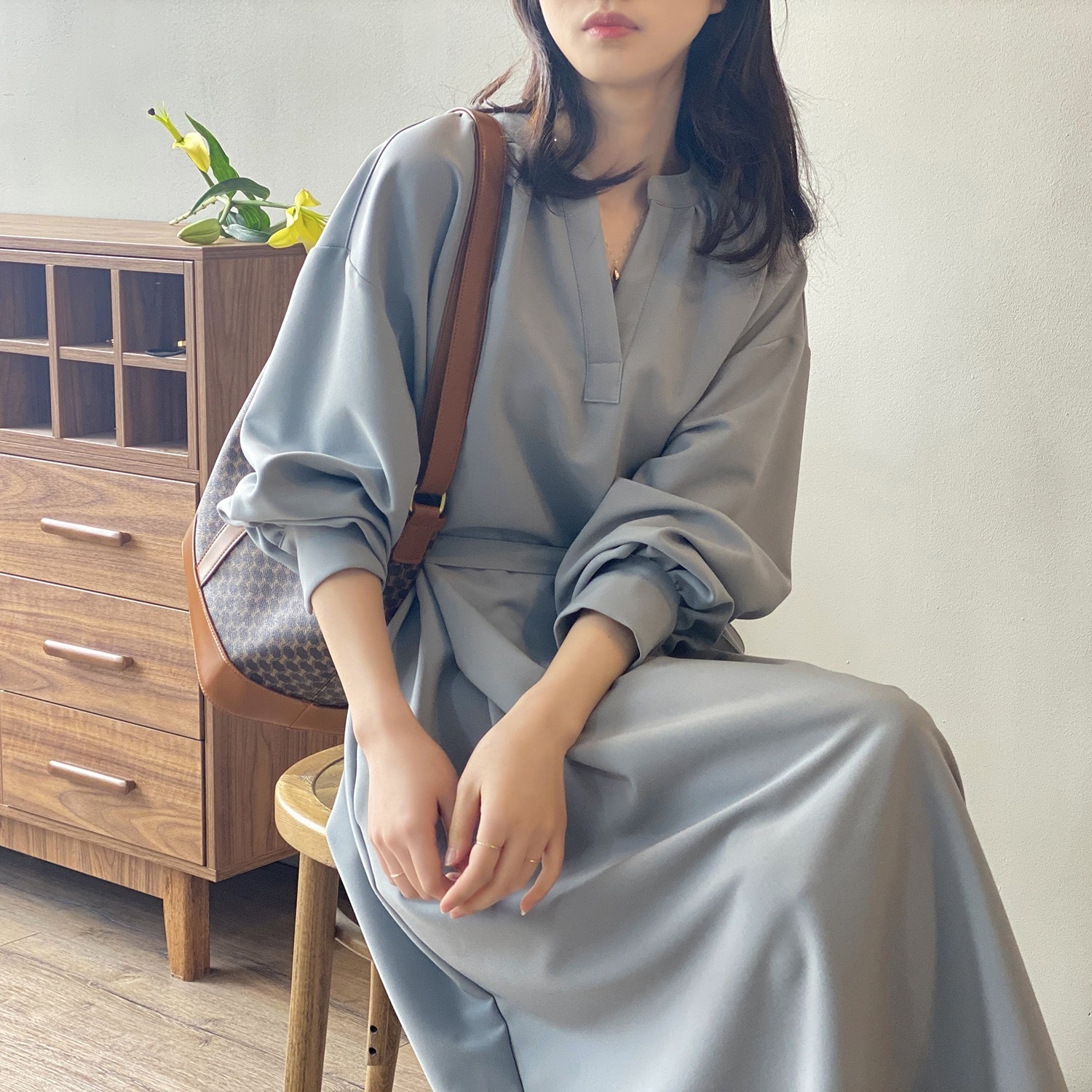 ワンピース 夏新作Vネックワンピース 日韓 ゆったりエレガントロング 愛されドッキングワンピース