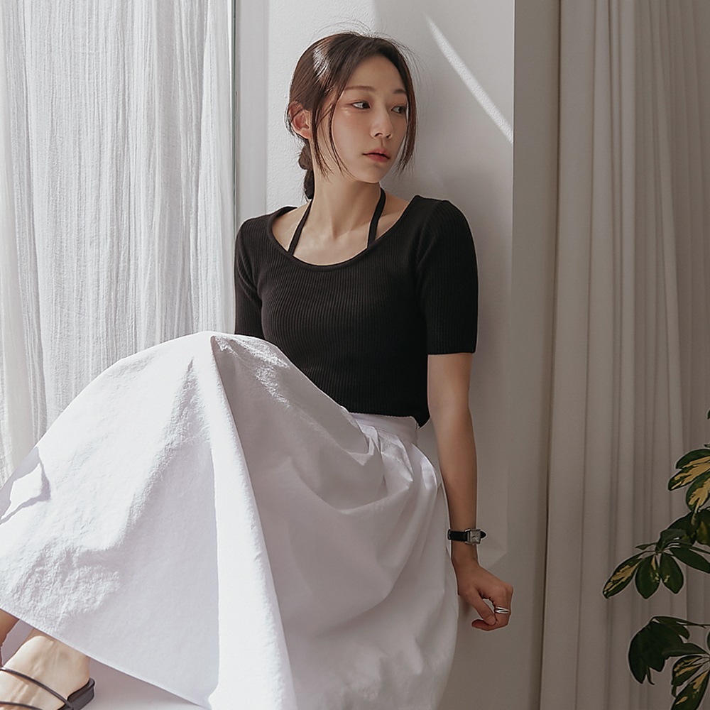 ローブルゴルジホルターネック1/2ニット