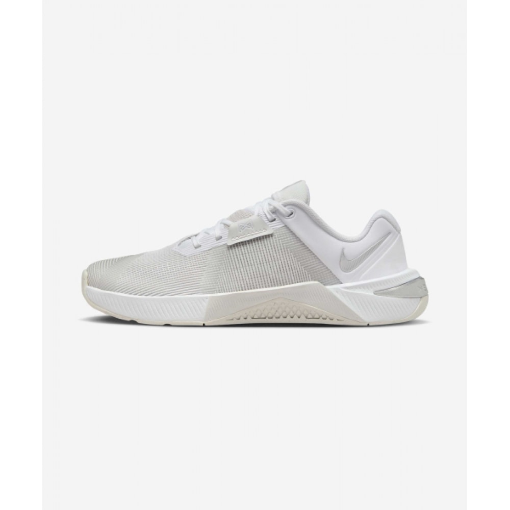 NIKE Metcon 10 W-ホワイト:プラチナティント:ウルフグレー:メタリックシルバー/ HQ2620-100