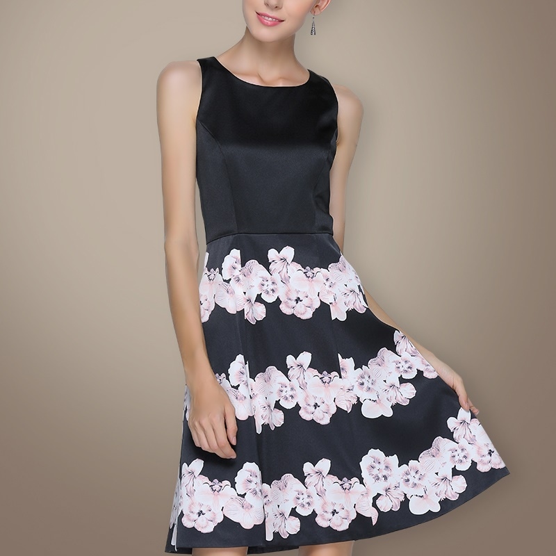 1685 . 花柄ボーダーノースリーブワンピース（ブラック）2019 春夏 sale パーティー お呼ばれ 結婚式 二次会 女子会 レストラン デート