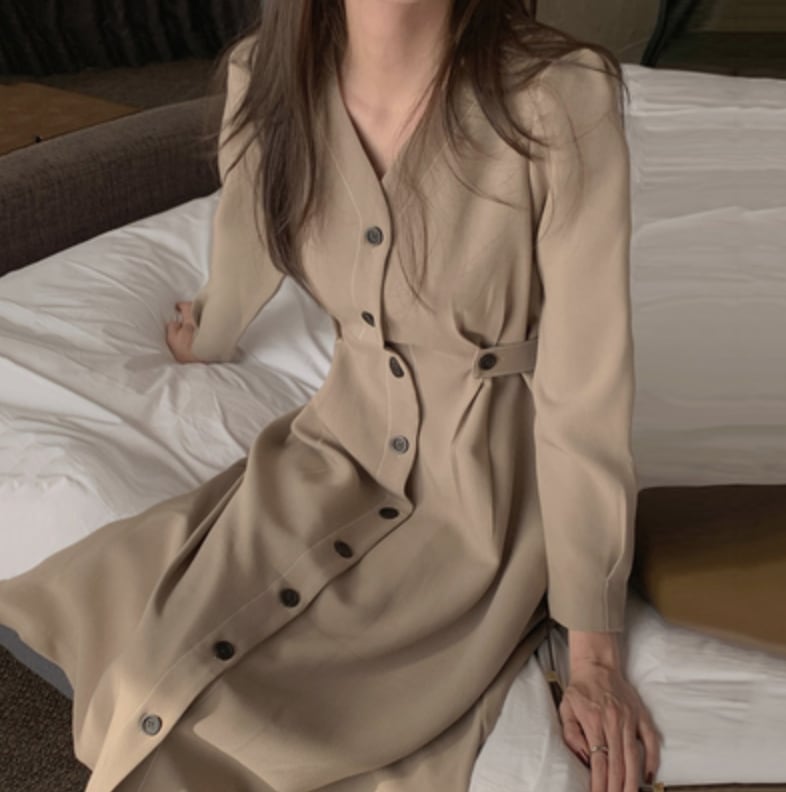 ワンピース デート シャツワンピース ロング ロング丈 袖あり 長袖 Vネック かわいい 大人可愛い きれいめ シンプル カジュアル 大人 上品 おしゃれ お洒落 主役級 存在感 春 秋 10代