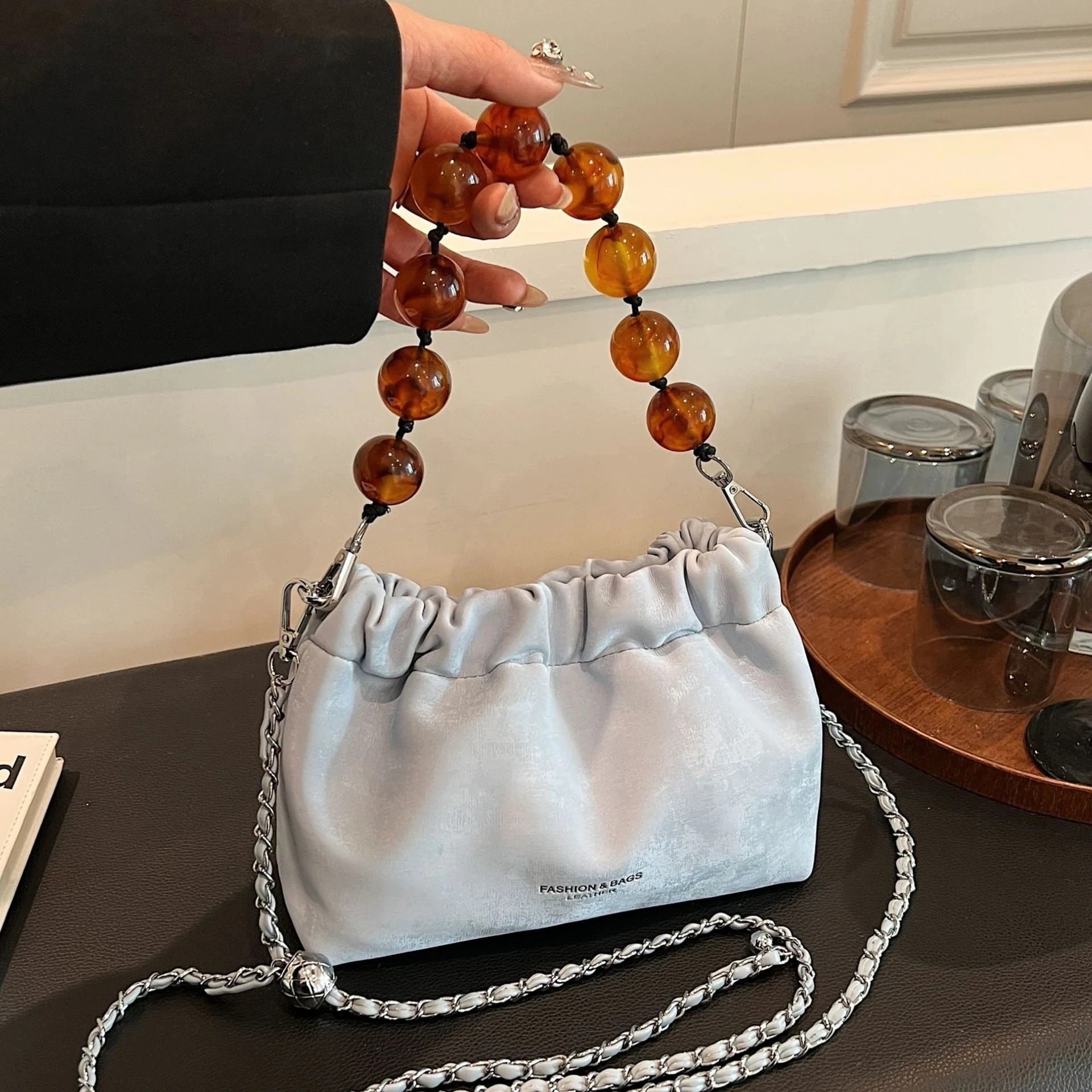 【急速出荷!】今も人気！ミニバッグ型ビーズプリーツバンドルチェーンバッグ韓国ショルダーバッグ斜めがけバッグトートバッグ大容量旅行ミニバッグエコバッグ今日は30パーセント