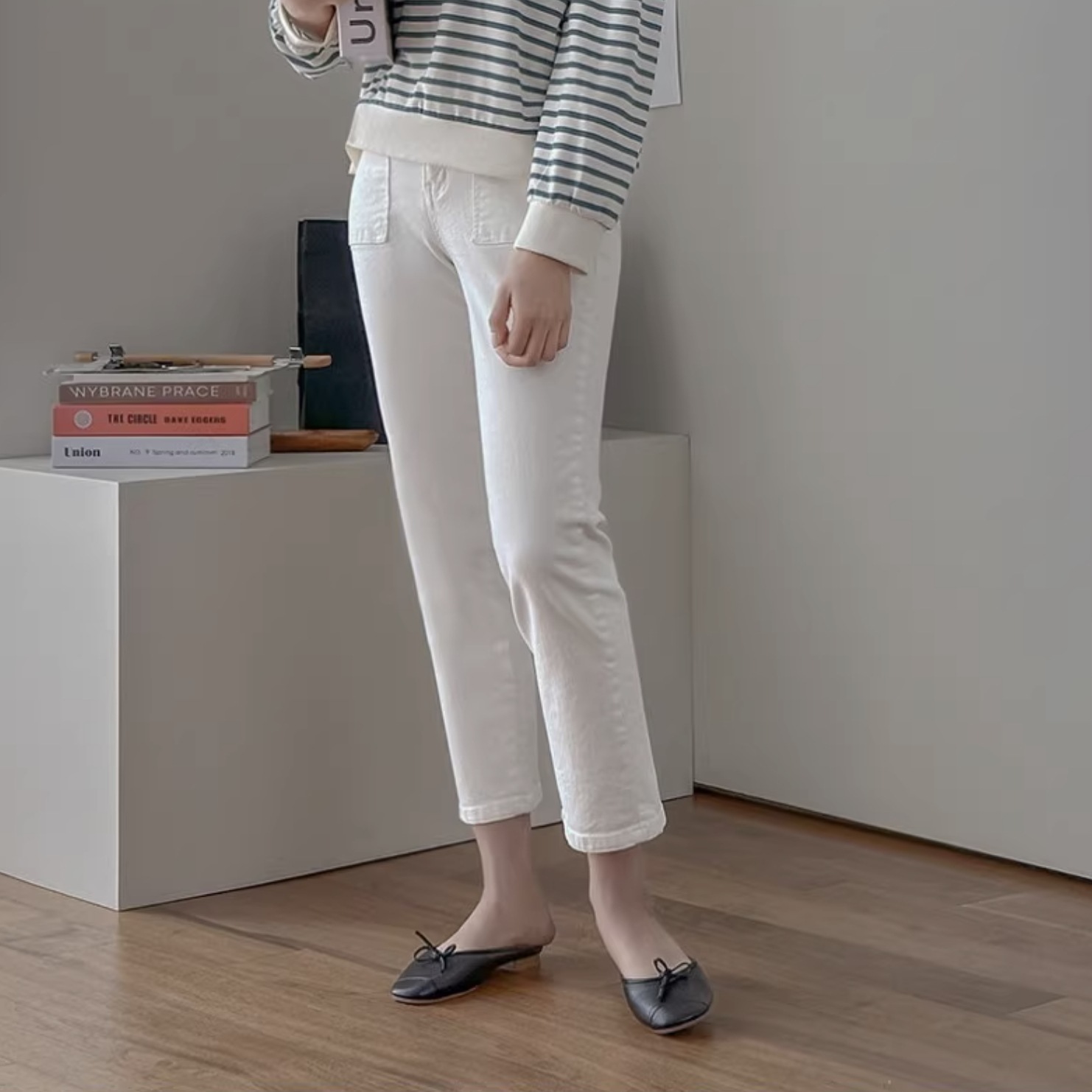 ボトムス パンツ ズボン カジュアルパンツ 9分丈 アンクル丈 スリム 細身 ファスナー ポケット かわいい 大人可愛い シンプル カジュアル 大人 おしゃれ お洒落 かっこいい 大人女子 こなれ感 10,952円