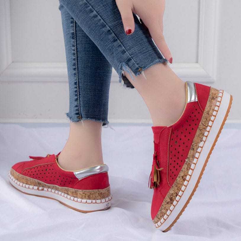 クーポン スニーカー レディース 黒 軽量 履きやすい 歩きやすい 甲高 幅広 疲れにくい インソール スリッポン 通気性 ローカットスニーカー ブラック ホワイト ローファー スリッポン 厚底 大き