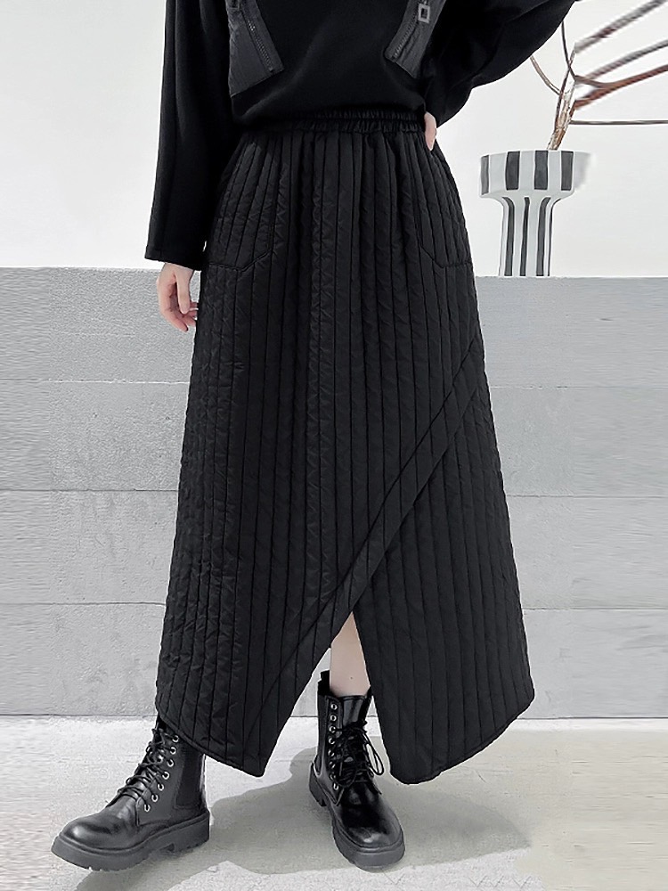 アシンメトリーキルトスカート アシメントリー スカート レディース ブラックコーデ 個性的 おしゃれ 可愛い モードコーデ トレンド きれいめ カジュアル 体型カバー レイヤード 暖かい 着回し力 上