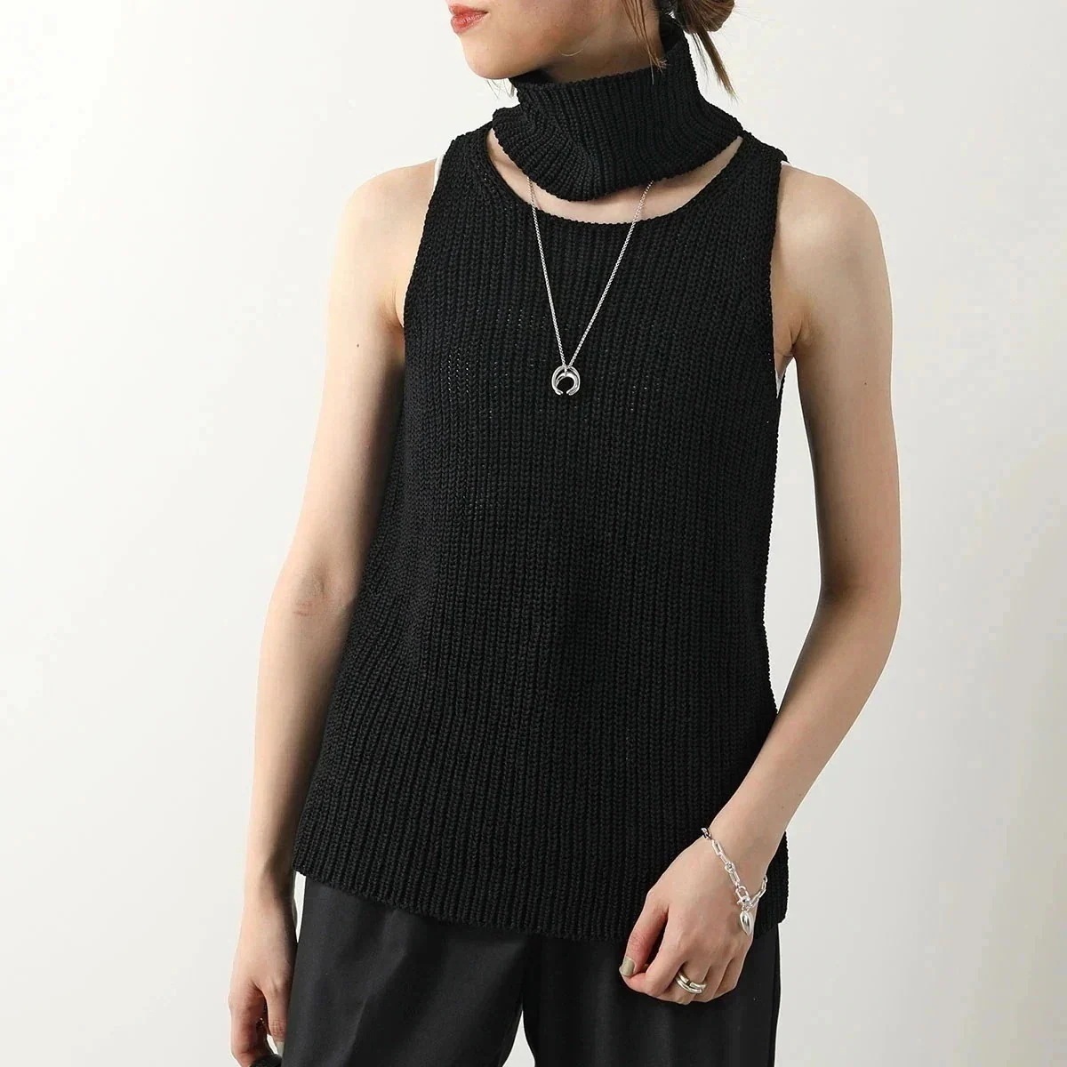 Liviana Conti リビアナコンティ タンクトップ L4SC22 レディース コットンニット ノースリーブ タートルネック リブ ベスト Y69-0】