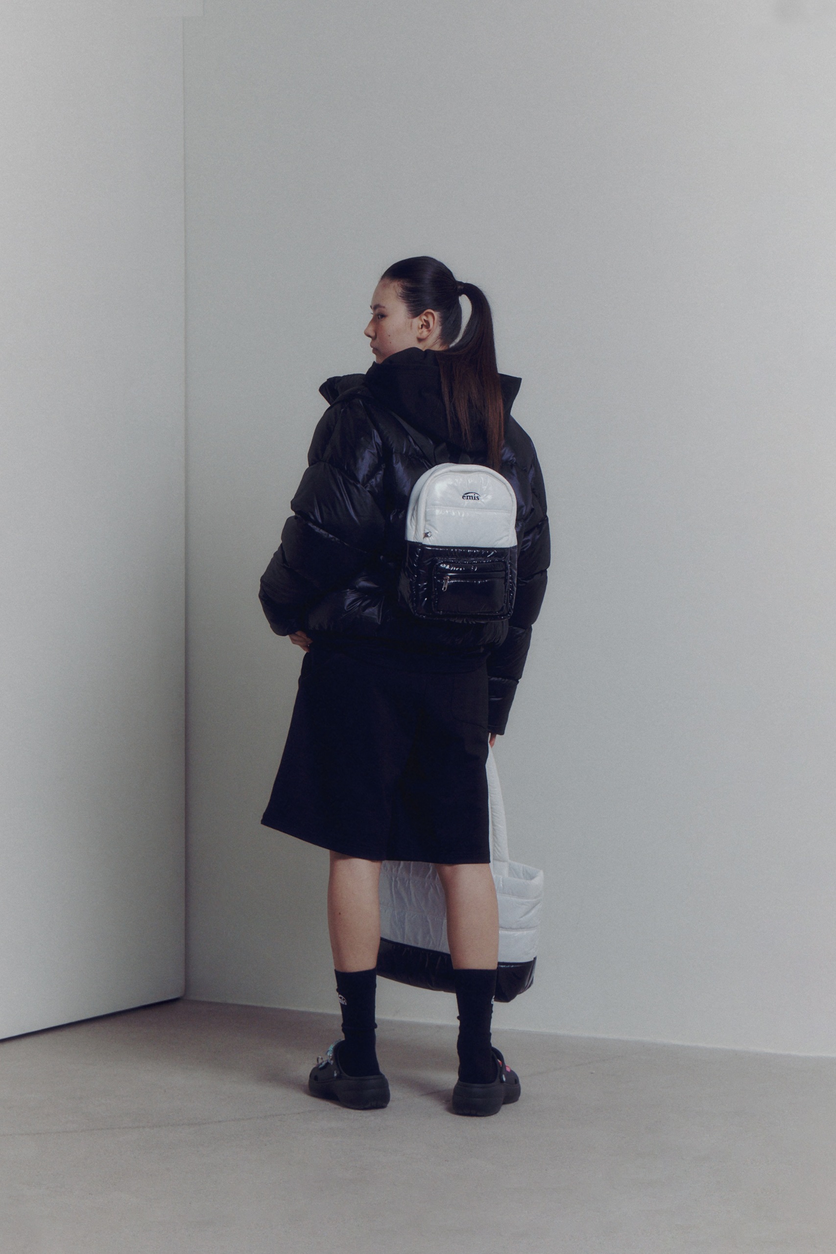 【EMIS】 GLOSSY PADDED MINI BACKPACK : WHITE