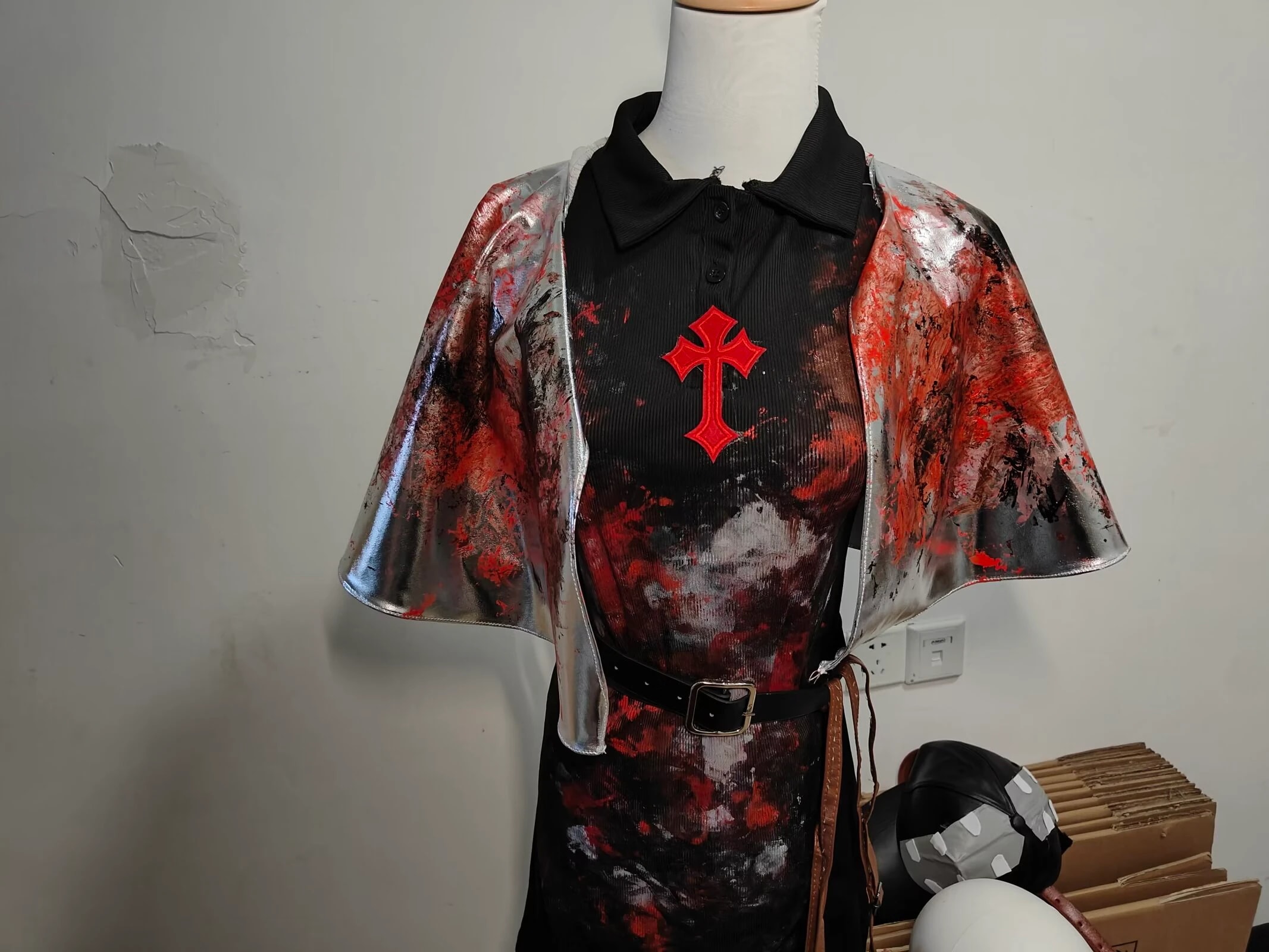 第五人格医師エミリーの裏側と庭師エマの裏側をカスタマイズ期間限定30%