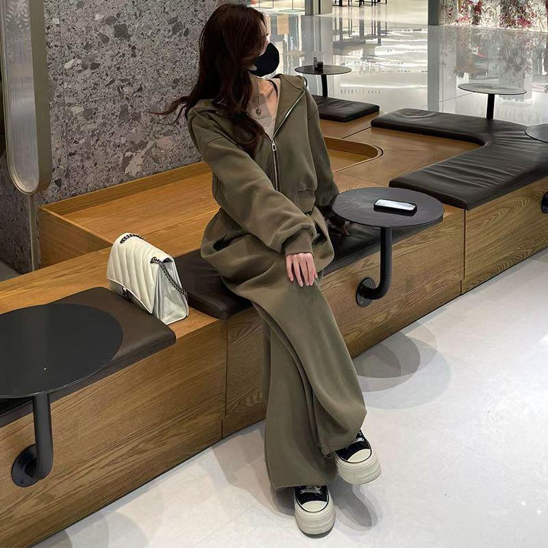 ハイエンドのカスタマイズ-2025 春と秋の新フード付きカジュアルスポーツスーツ女性のハイウエストスリムワイドレッグパンツツーピーススーツ