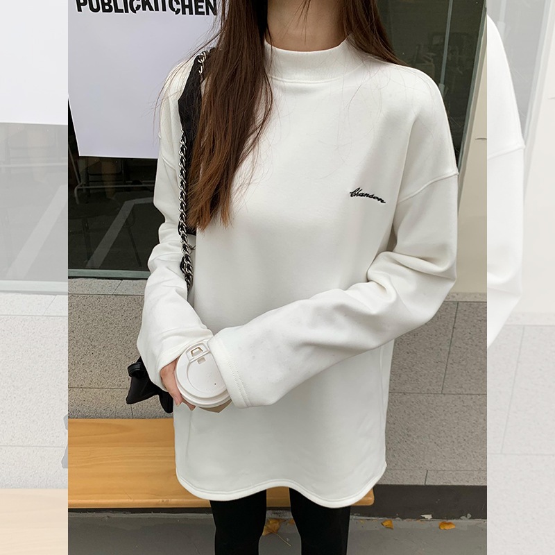 白いハーフタートルネックボトムシャツ女性内側緩い長袖Tシャツ大きな白いTトップス