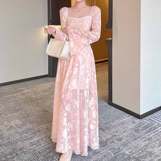 ドレス ワンピース フレンチドレス パーティー 演奏会 発表会 ステージ 舞台 キャバ 衣装 ロング 長袖 スクエアネック スレンダー スリム 細身 ハイウエスト 透け感 可愛い きれいめ シンプル