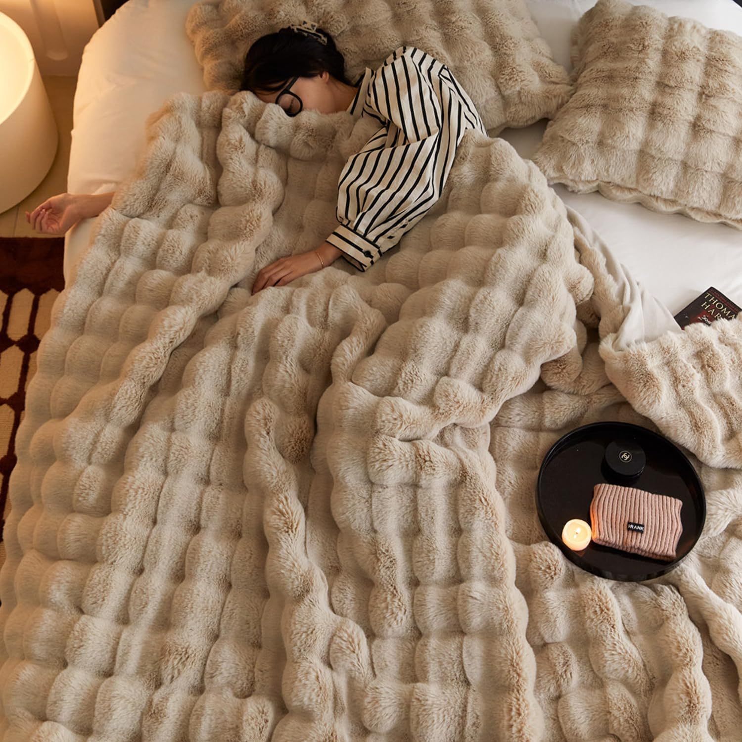 【Lautem 毛布・TV&SNSで話題】ふわとろ毛布 もうふ ふわふわ ブランケット ふわもこ おしゃれ もこもこ ひざ掛け ソファー掛け 柔らかく肌触 毛抜けない 洗える 静電気防止 吸湿発熱 抗 4,982円