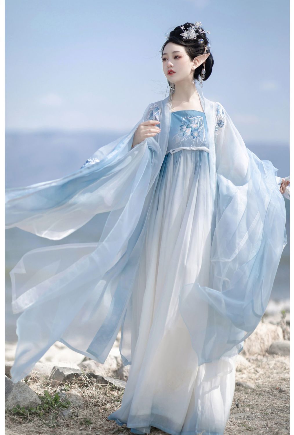 漢服 セット コスプレ 3点/4点セット 刺繍 花 スカート 羽織 仙女 古典 仮装 学園祭文化祭 華やか チャイナ服 お目立つ 中華コスプレ衣裳 ドラマ 時代劇 コスチューム 華流 ハロウィン 衣装 8,669円