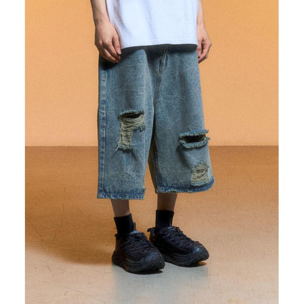 SCHISM INDUCING DISTRESSED DENIM SHORTS GREY QB4PT23GY