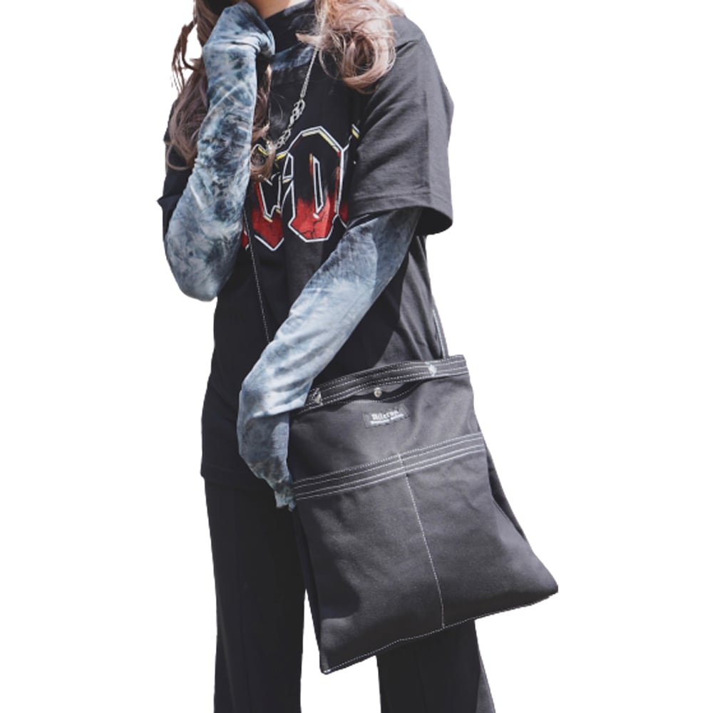 White Stitch Many Pocket Canvas Bag (black) A,D,G レディース