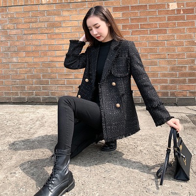 アウター ジャケット ミディアム丈 長袖 前開き ダブルボタン ポケット かわいい 大人可愛い きれいめ シンプル 上品 おしゃれ かっこいい レトロ ラフ こなれ感 個性的 主役級 存在感 抜け感