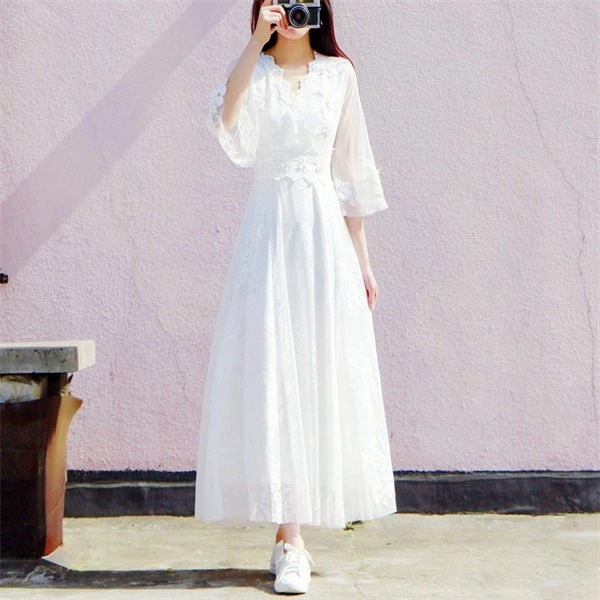 最終値下げリゾートワンピース 大人可愛い かわいい 夏ワンピース リゾートワンピ ワンピース 白ワンピース ハワイ ハワイアン 沖縄 夏 結婚式 赤 小柄 レース Vネック ミモレ丈 袖あり 長袖 ス