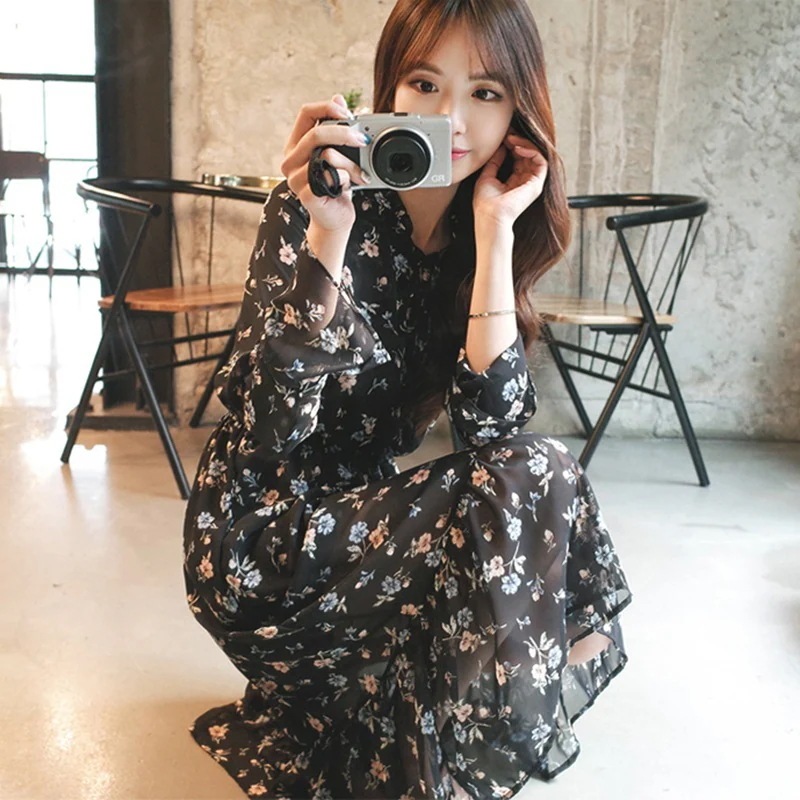 シフォン ワンピース 花柄 総花柄 長袖 袖あり リボン リボン結び 薄い 薄手 透け感 シアー シースルー ハイウエスト 切り替え ふんわり フレア袖 フレアスリーブ スリム 細身 レトロ ガーリー 5,382円