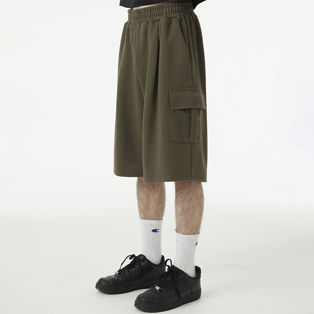 Bermuda Wide Cargo Sweat Shorts_Khaki