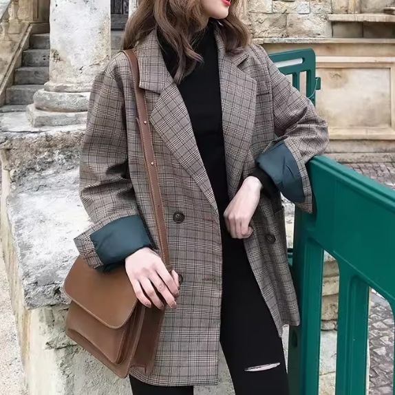 レディース ジャケット スーツ 上着 羽織 前開き 長袖 Vネック 襟付き ワイド ポケット ボタン かわいい 大人可愛い きれいめ シンプル カジュアル 上品 おしゃれ かっこいい レトロ こなれ感