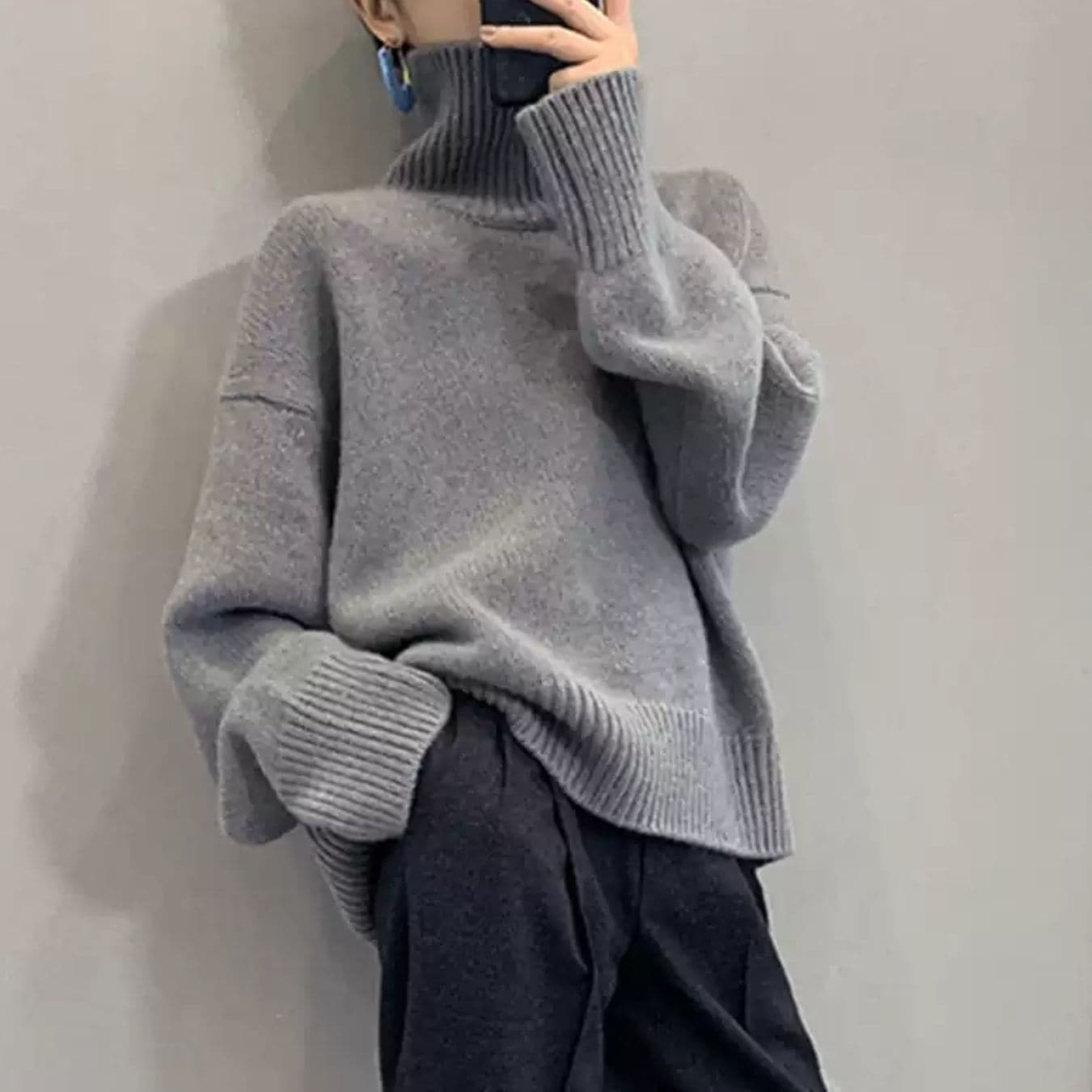 セーター レディース ニット 長袖 タートルネック オーバーサイズ フェミニン シンプル カジュアル おしゃれ レトロ こなれ感 ラフ とろみ感 抜け感 都会的 ラグジュアリー ベーシック ナチュラル