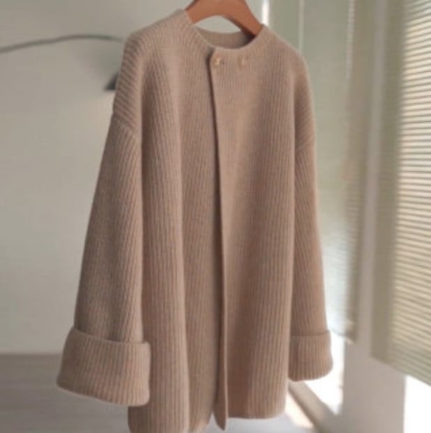 トップス デート カットソー ニットソー セーター プルオーバー 袖あり 長袖 かわいい 大人可愛い きれいめ シンプル カジュアル 大人 上品 おしゃれ お洒落 主役級 存在感 冬 10代 20代