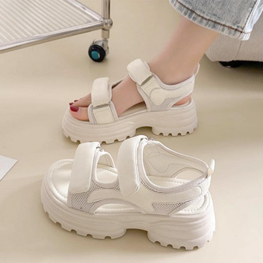 厚底サンダル スポーツサンダル 美脚 夏 5,397円