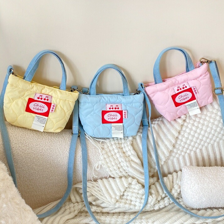 キルティングデザインショルダーバッグ (T)