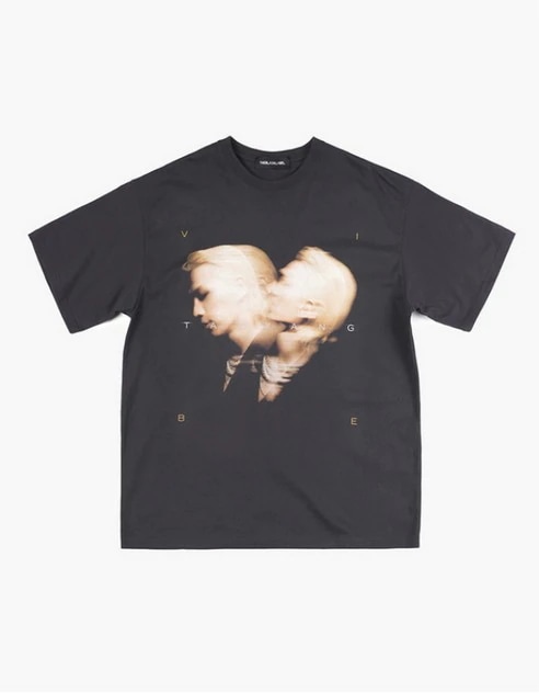 TAEYANG THE LIGHT YEAR Tシャツ 新品 XL ヨンベ TAEYANG THE LIGHT YEAR Tシャツ 新品 XL ヨンベ アクセサリー