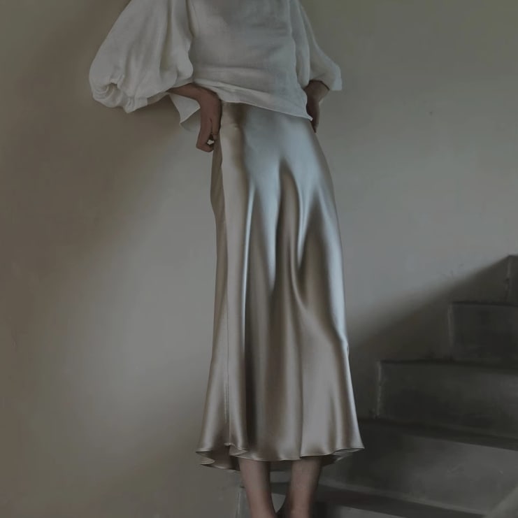 スカート ロングスカート ロング ロング丈 セミフレア Aライン シフォン ポリエステル かわいい 大人可愛い きれいめ シンプル 大人 上品 おしゃれ お洒落 大人女子 フォーマル とろみ感 無地