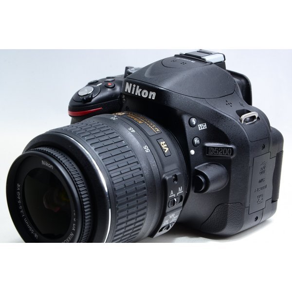 【中古】ニコン Nikon D5200 レンズキット SDカード付き