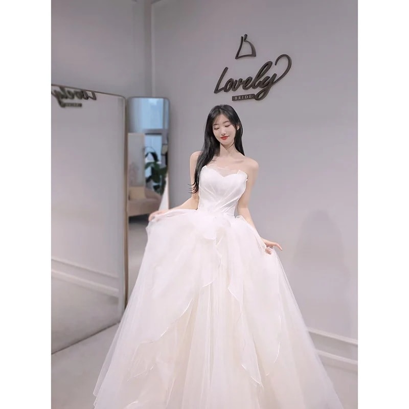 【2枚購入で 3oo円OFF！】ブライトウェディングドレス2025ブライダル旅行写真撮影小トレーリングメイン糸ドア糸ウェルカムドレス女性用