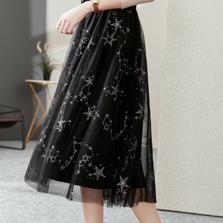 スカート ボトムス フレアスカート 膝丈 ひざ丈 膝下 フレア レース 刺繍 チュール 透け感 シースルー きれいめ 大人 上品 おしゃれ お洒落 かっこいい レトロ 大人女子 こなれ感 キュート