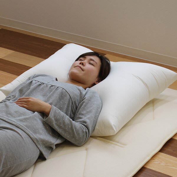 枕 ふわふわ 肩まで支えるBIGまくら 大きい 68x80cm 日本製