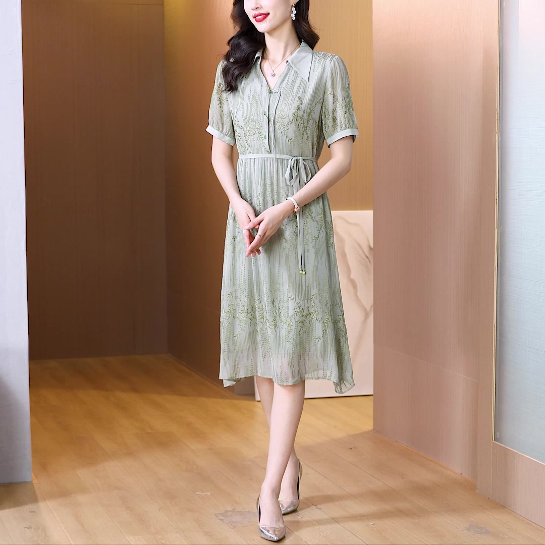 ブランドシルクドレスハイエンドの女性の春夏の新ファッションラペル気質若い母親桑シルクドレスA22プリント・柄ワンピ