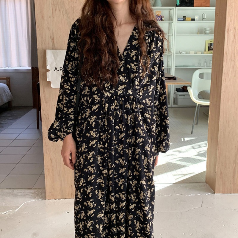 ワンピース ロングワンピース 長袖 ボリューム袖 Vネック ハイウエスト ポケット シフォン 可愛い かわいい 大人可愛い きれいめ シンプル 上品 おしゃれ かっこいい カジュアル こなれ感 個性的