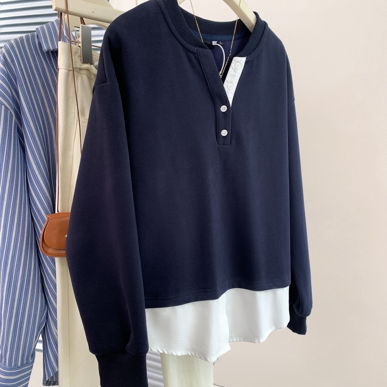 トレーナー スウェット トップス キーネック ボタン ブラウス フェイクレイヤード ドロップショルダー こなれ感