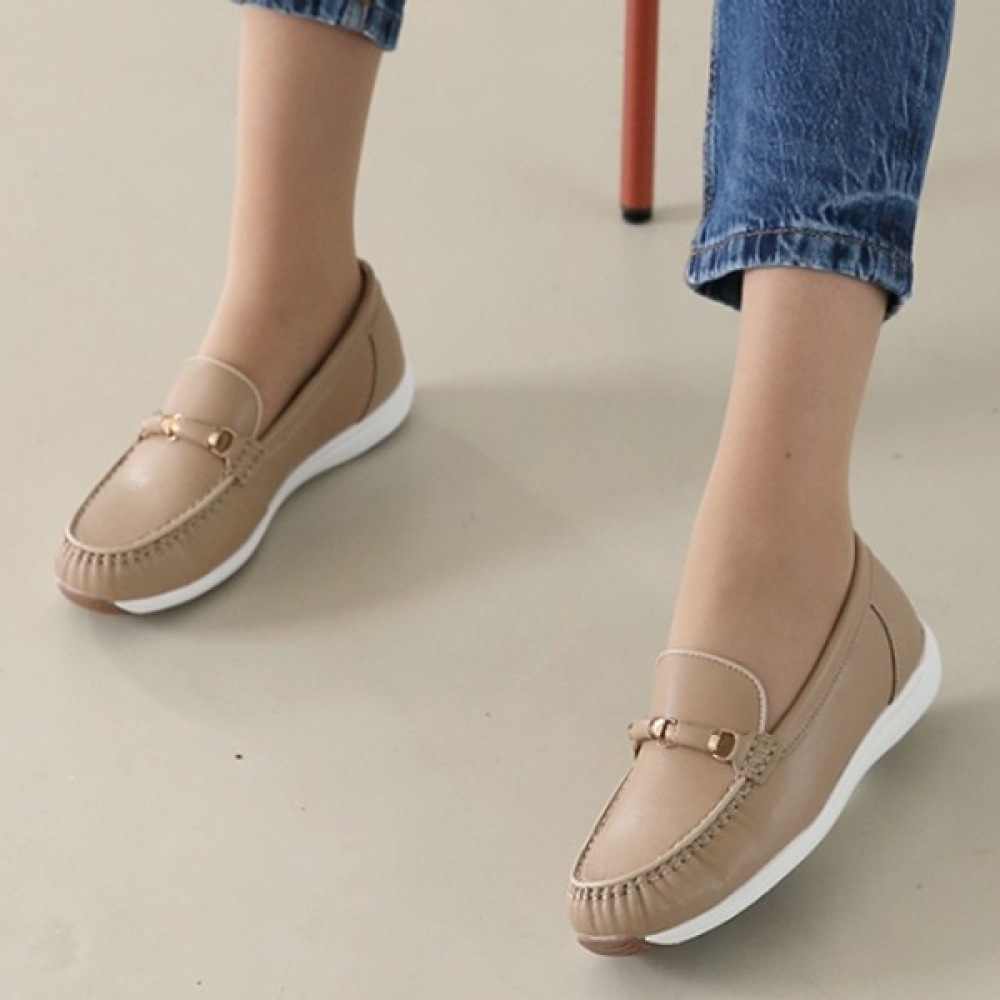 （Ninas Paris）ゴールドチェーンリンクレザーローファー 6,036円